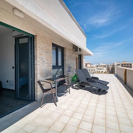 La Quintessenza Πανσιόν Monopoli